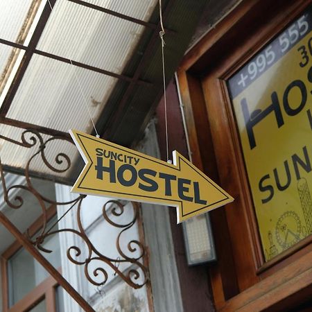 Hostel Suncity Batumi Exterior foto