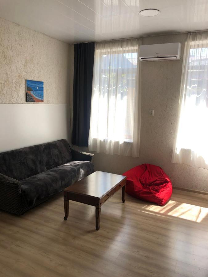 Hostel Suncity Batumi Exterior foto