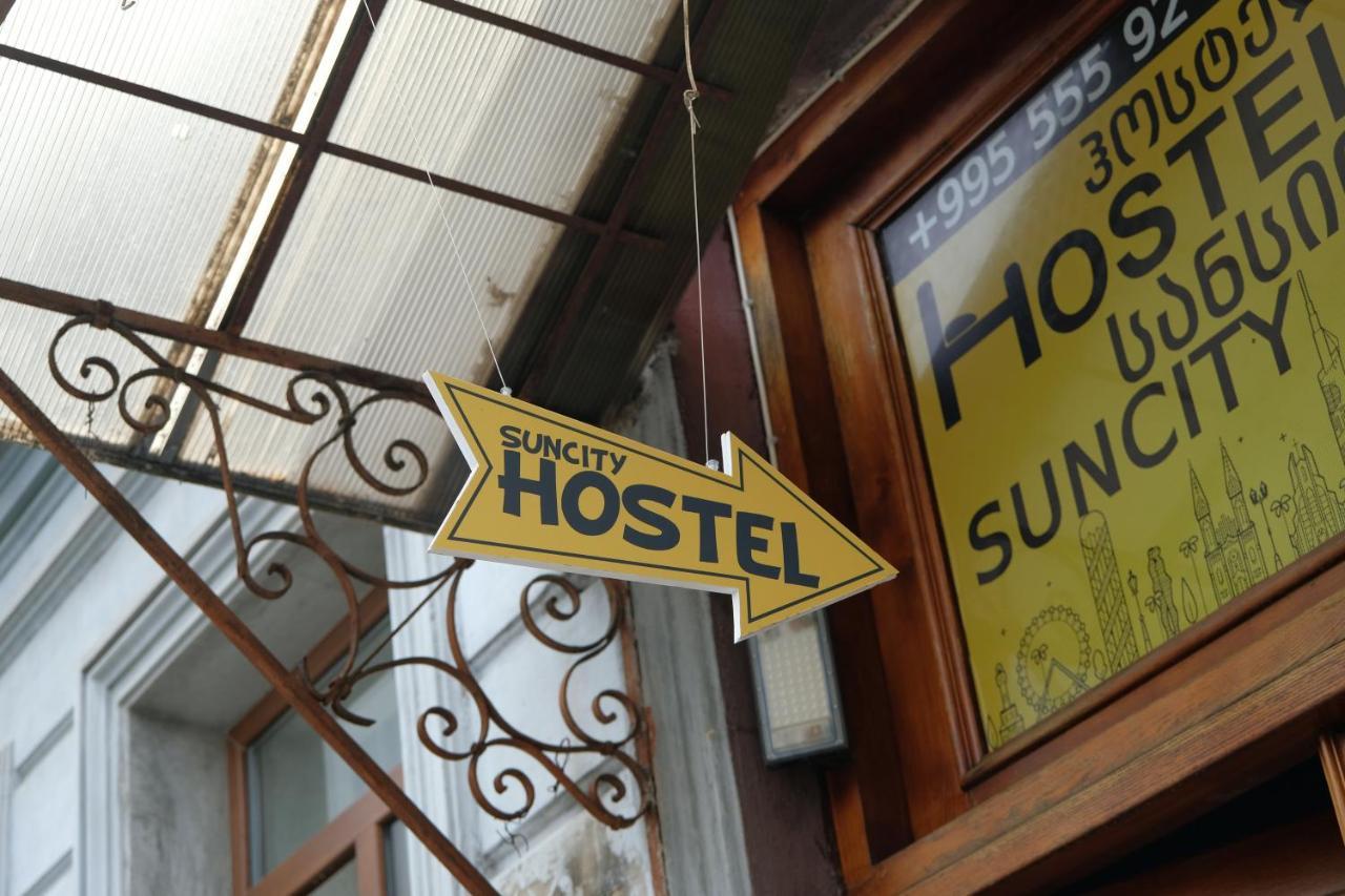 Hostel Suncity Batumi Exterior foto